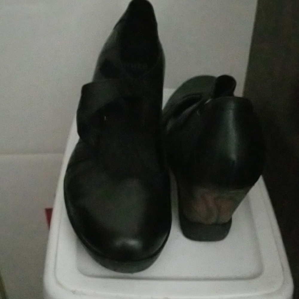 Sanita Black Oxfords Classic Elegance